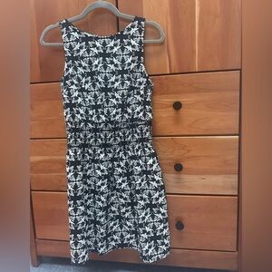 Black and White Floral Sleeveless Dress